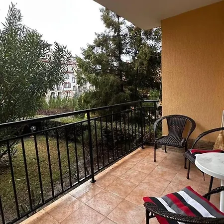 Sveti Vlas, Paradise Dreams